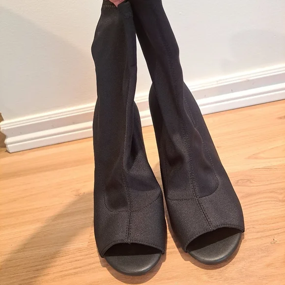 High heels - Picture 3 of 3